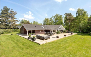 Awesome Home In Væggerløse With Sauna, Bogø By